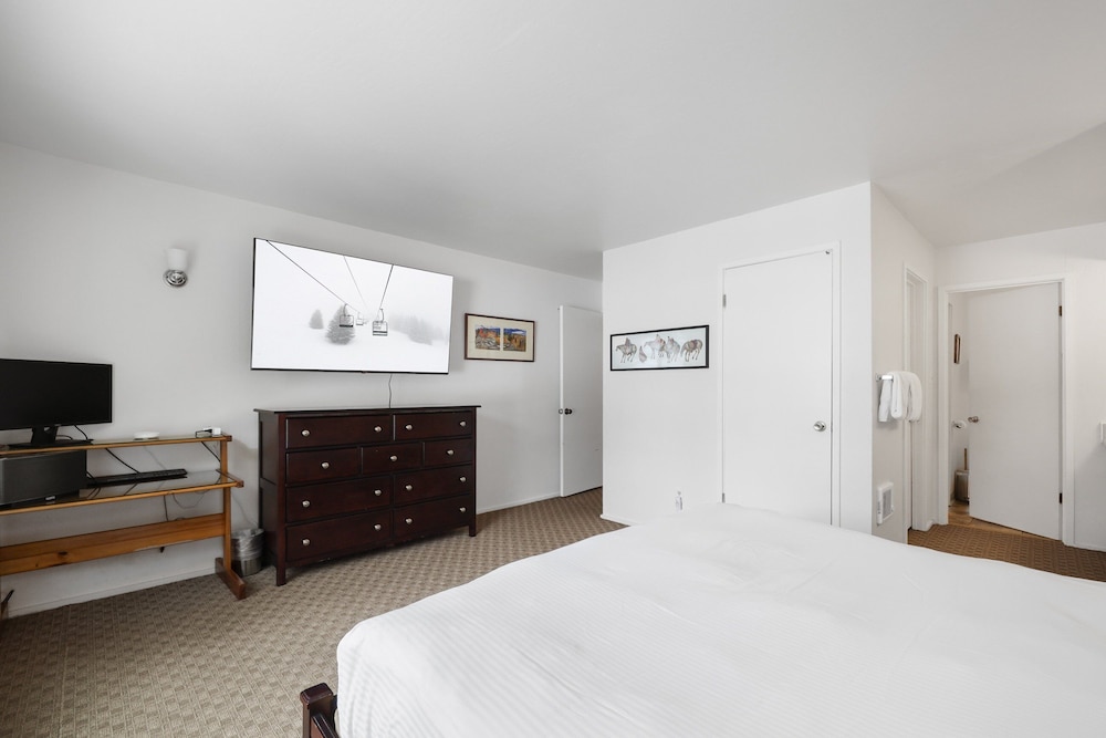 3 Bedroom Kirkwood Condo Base Camp 3 Condo