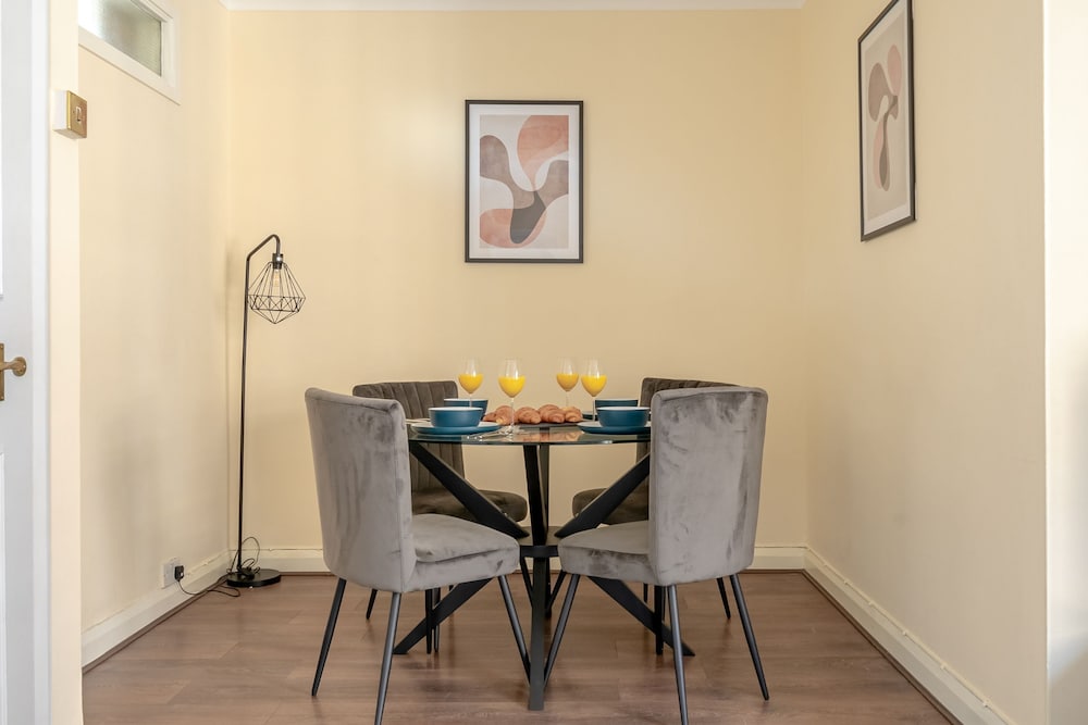 Charming 1BR in London's Westminster