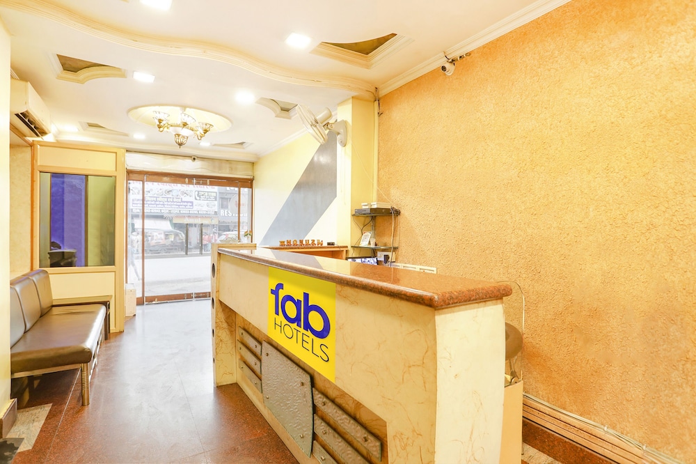 Lobby & Reception