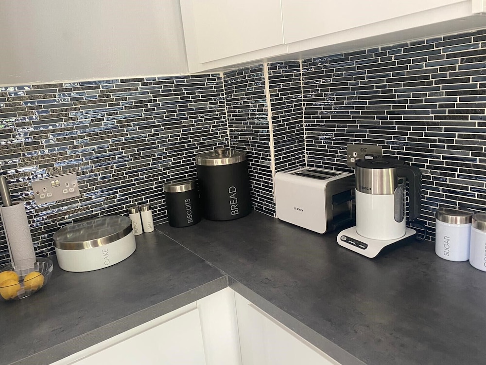 Stunning 3-bed Apartment in Rodney Bay view 5