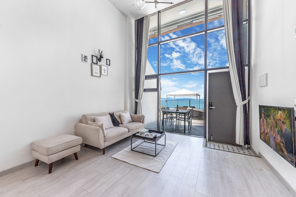 Yeosu Lastella Spa Pet-friendly Pension