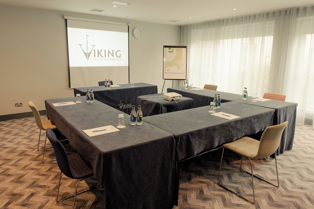 Waterford Vacations - Viking Hotel Waterford - Property Image 29