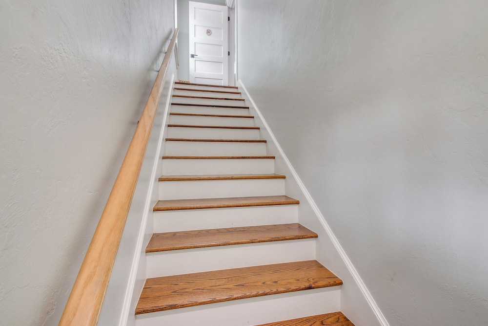 1 Mi to OKC Fair Park: Family-friendly Apt!