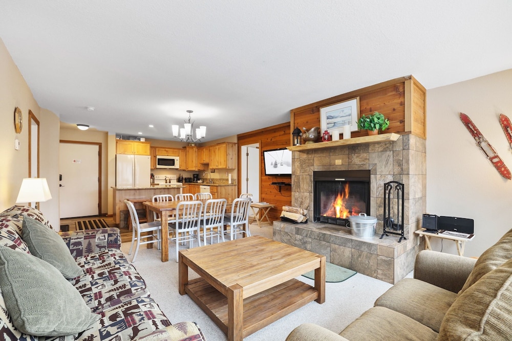 2 Bedroom Kirkwood Condo Across the Street from Village 2 Condo