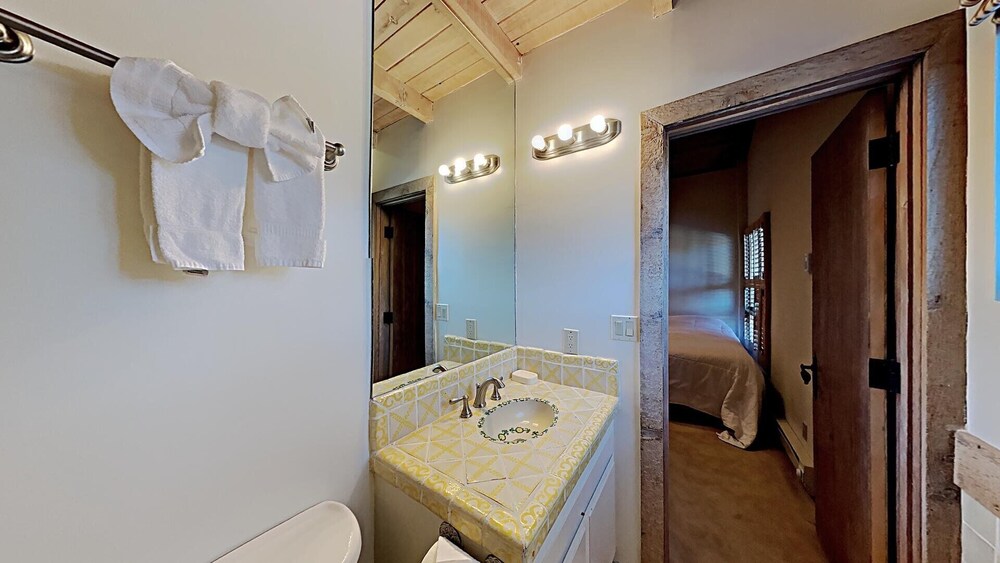 410 4 Bedroom Condo