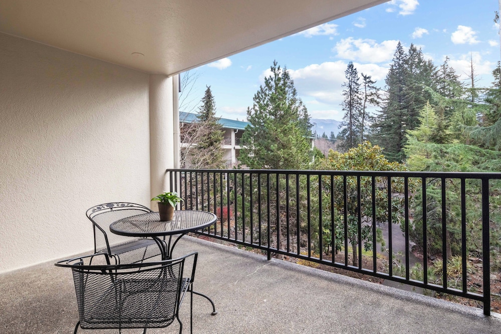 Bonneville Hot Springs Resort & Spa