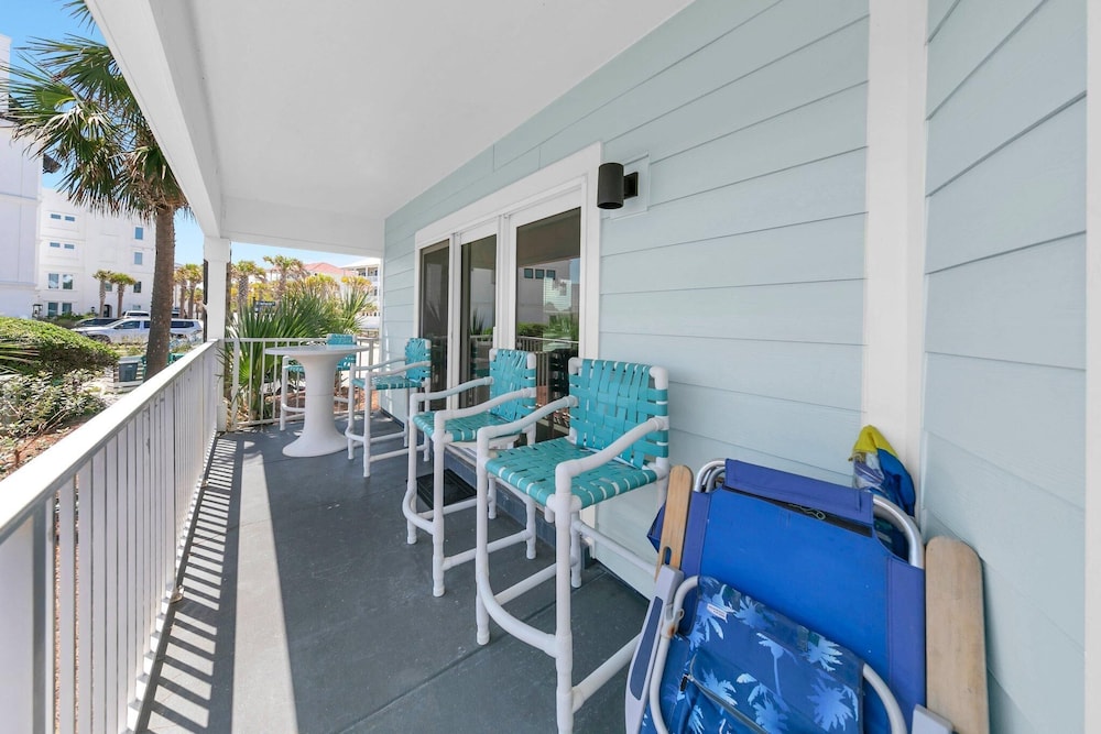 Beachside Villas 611