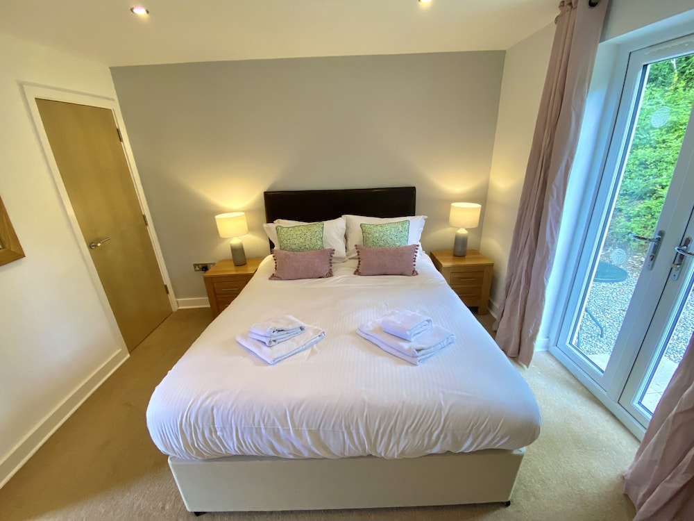 Trewhiddle Cottage 42 view 4