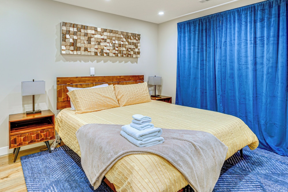 Hike & Ski: Condo 8 Mi to Dtwn Salt Lake City!