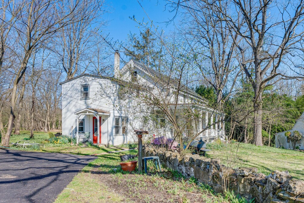 Eagleville Home w/ Porch, Near Valley Forge Casino view 5