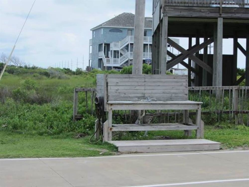 Sw 13 Sea-sound-seitz 2 Bedroom Condo by RedAwning view 3