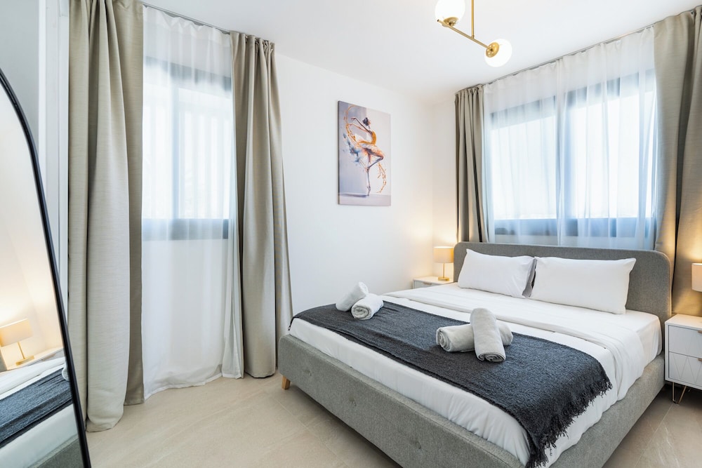 Jas Living Apts & Balconies in Larnaca