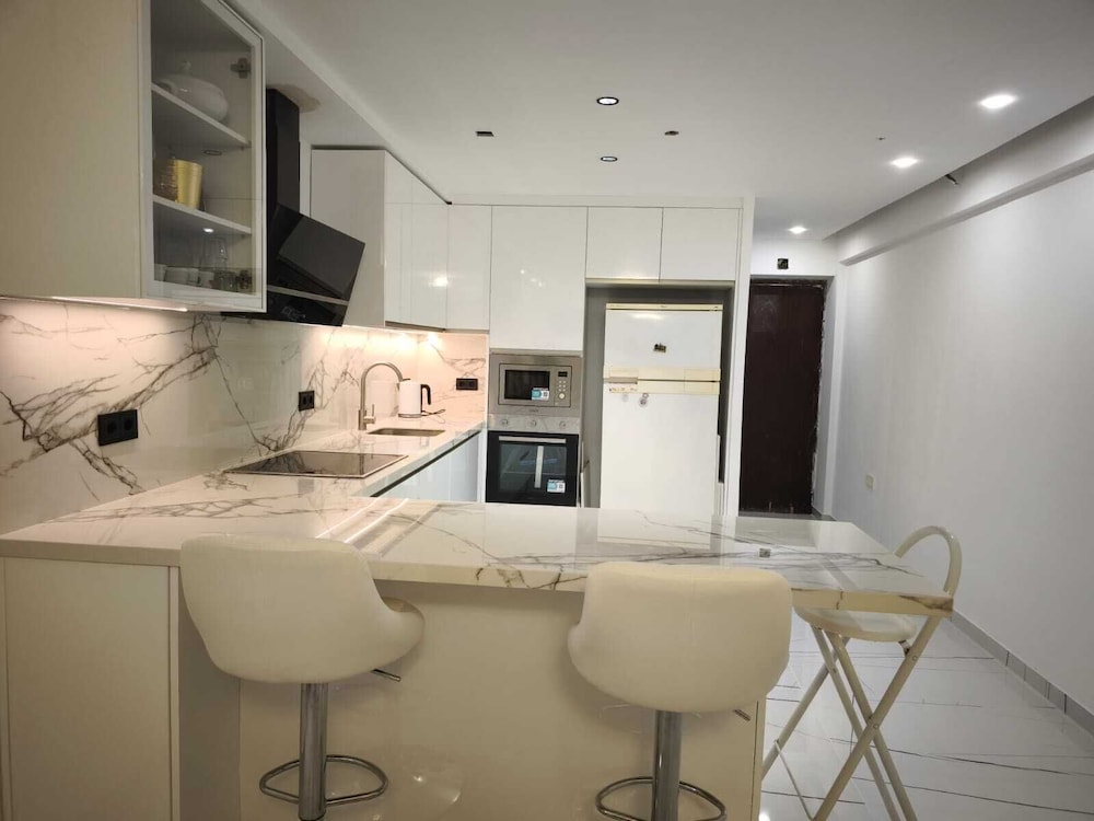 Airbhouse Prívate Rooms & Triana