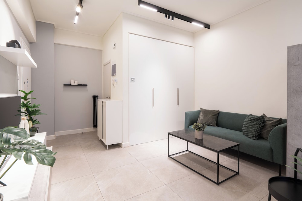Modern Studio Near the National Gallery in Athens