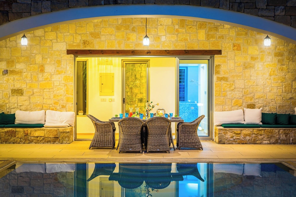 Villa Zoey