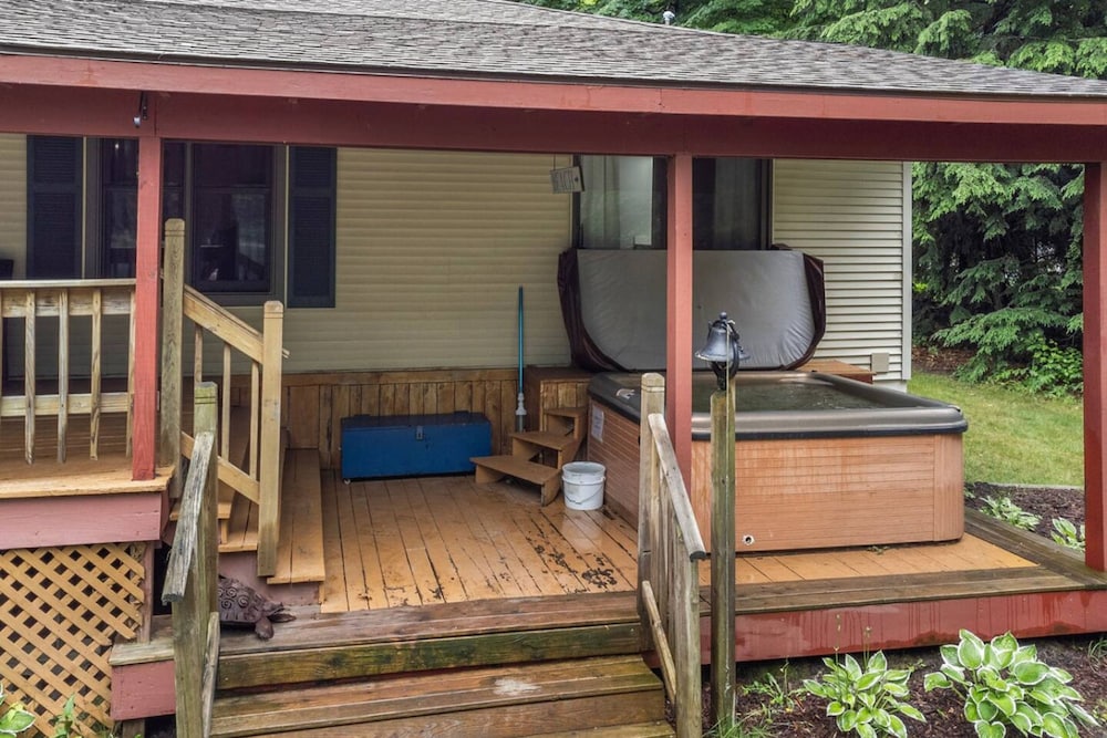 Lakeside Getaway pet Friendly