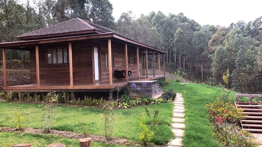 Arcadia Lodges Lake Bunyonyi