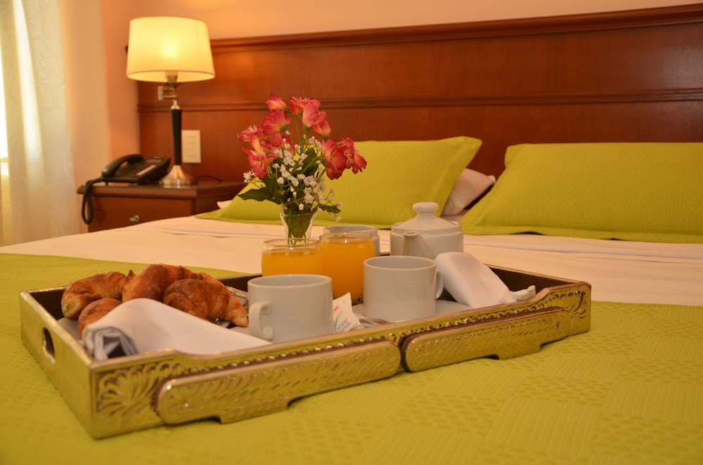 RealNoa Hotel
