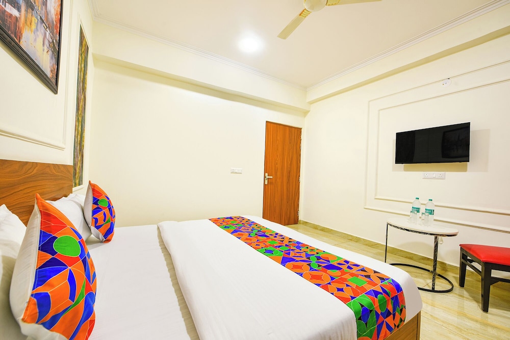 Fabhotel Prime The Golden Petals & Banquet