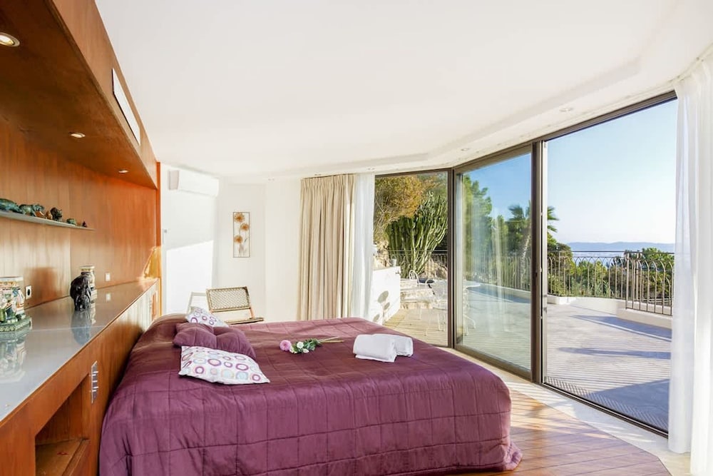 Magnificent Villa With sea View in Theoule sur Mer
