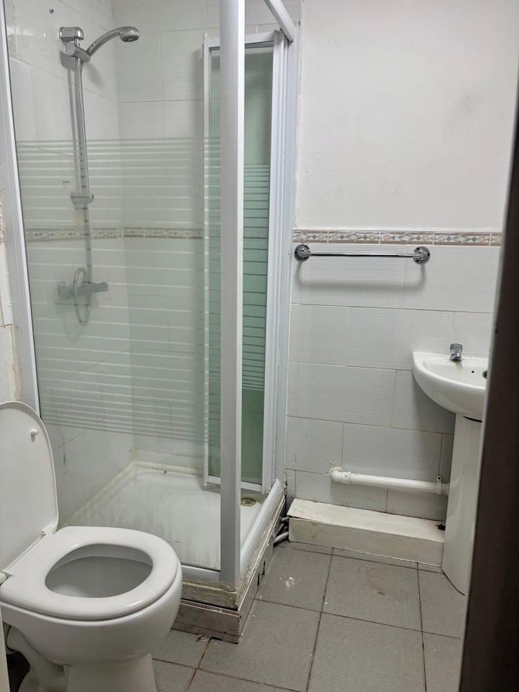 Ensuite Family Room in Dudley