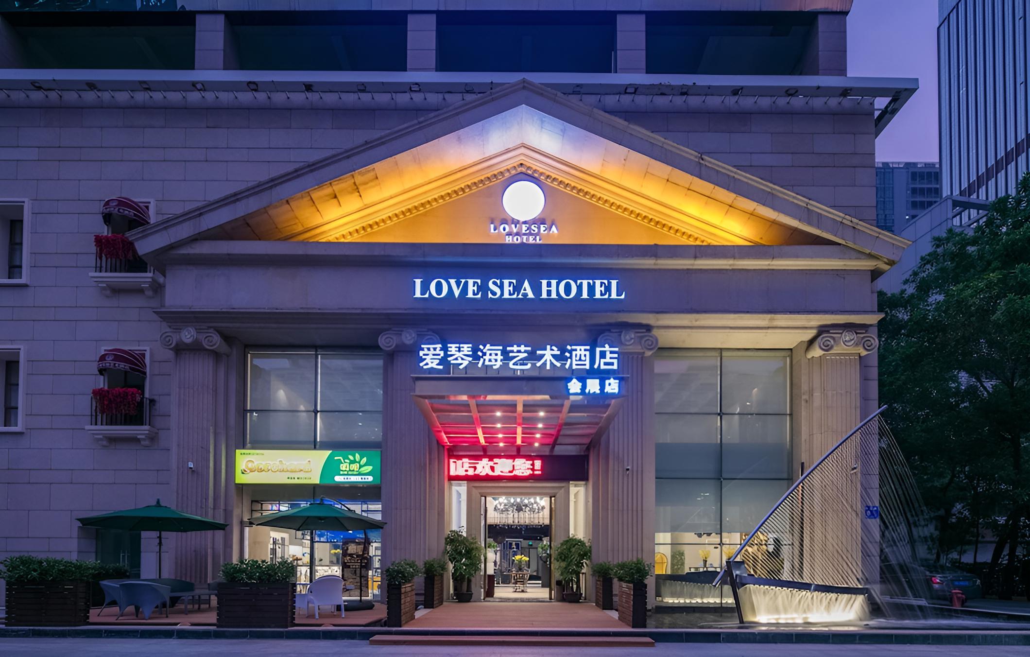 LOVE SEA Hotel
