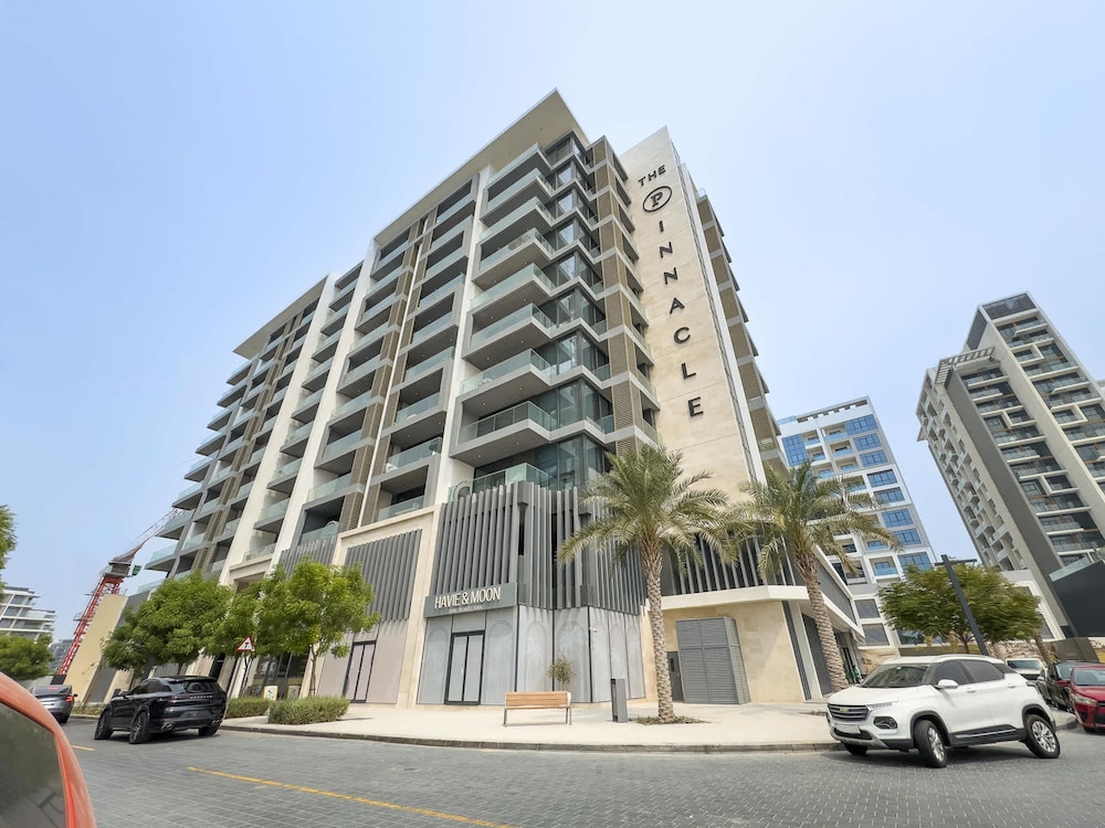 Cool 1-bedroom Apartment at The Pinnacle in Dubai Hills