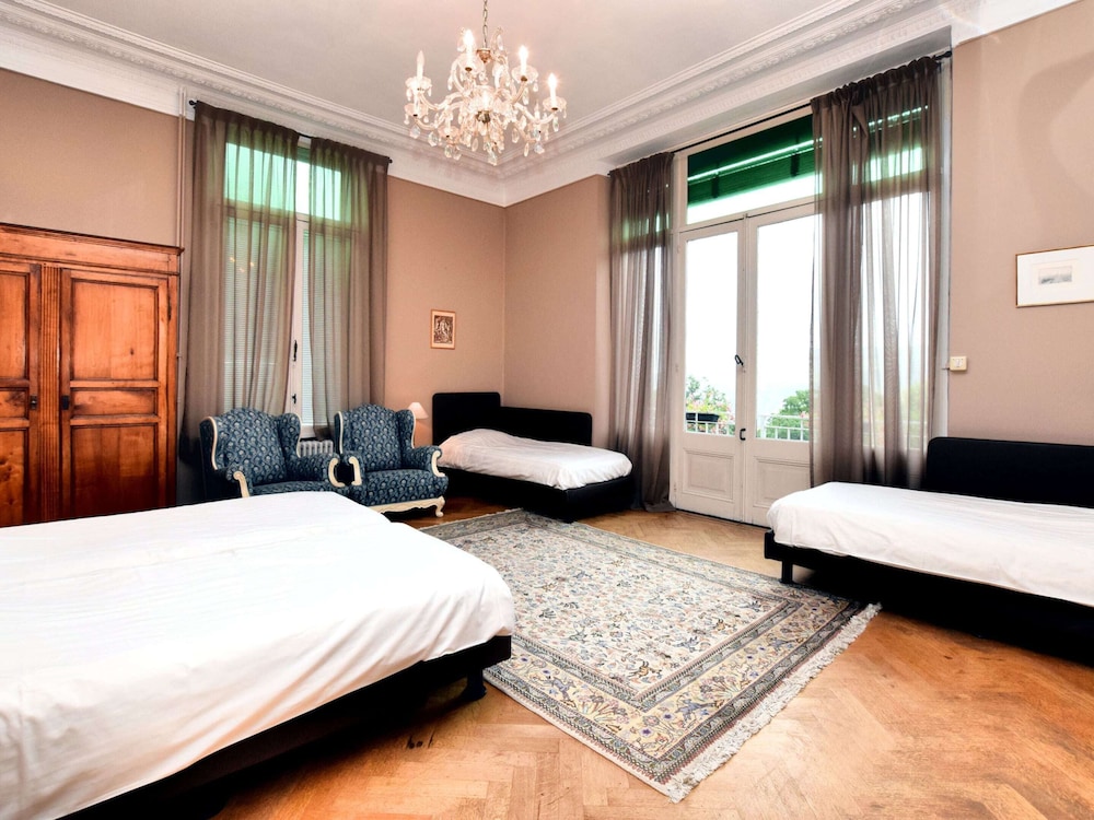 Spacious Pet-friendly Castle in Stavelot view 5