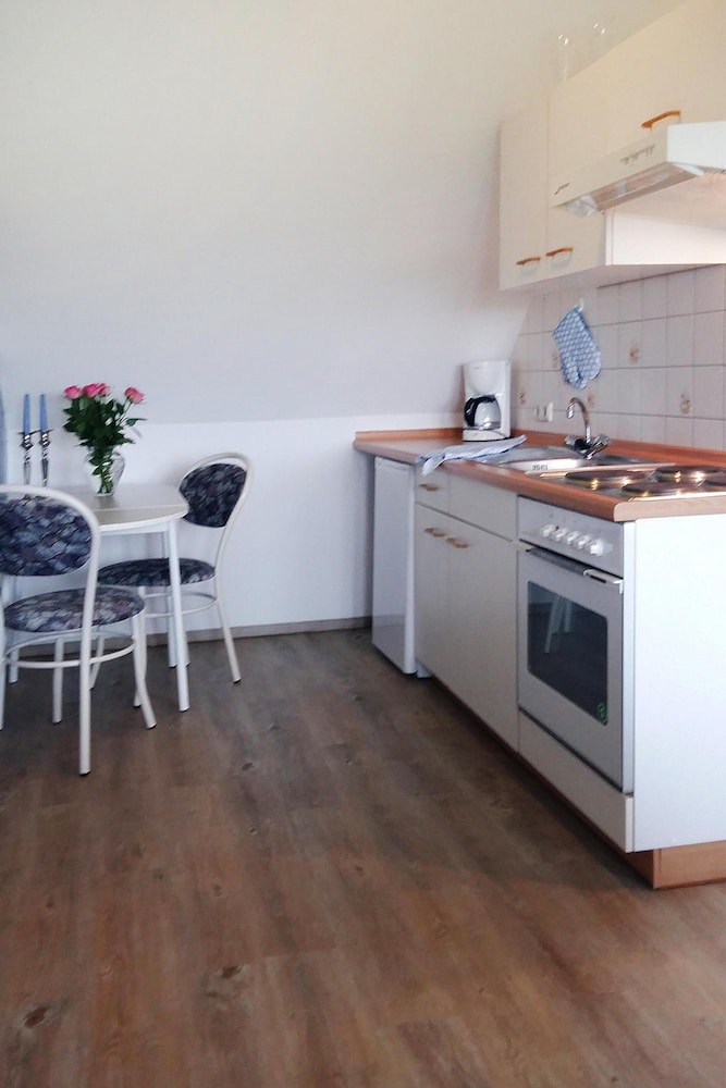 Ferienwohnung, Tonning