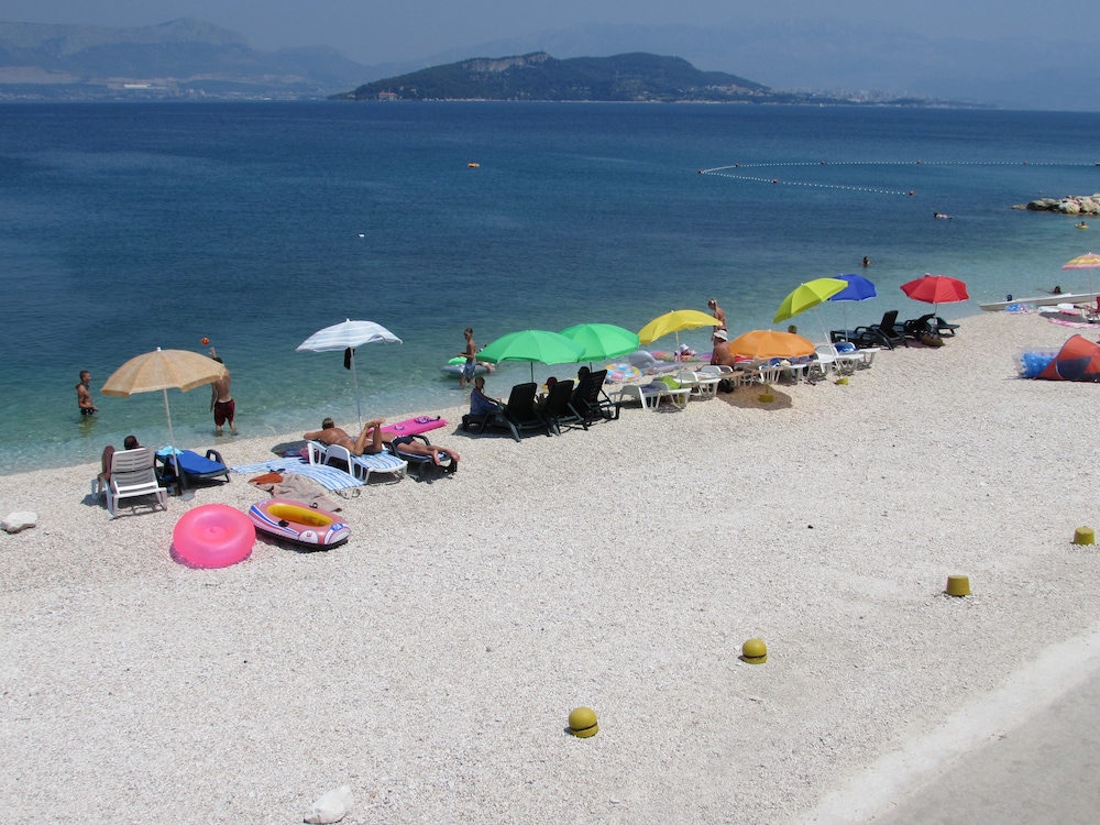 Sea front stone house en Split