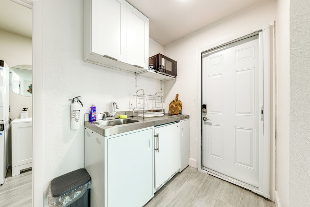 2 Mi to Hard Rock Stadium: Studio in Miami Gardens