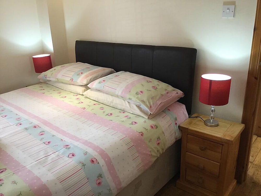 4 Bedroom House Stratherrick view 4