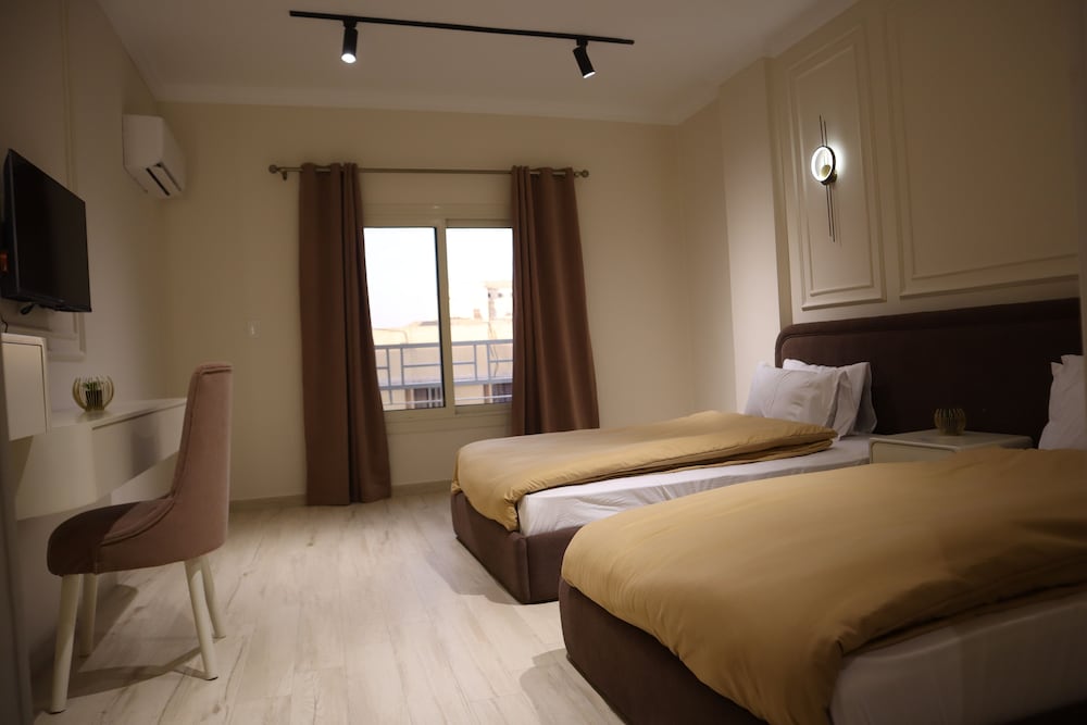 Calma Hotel