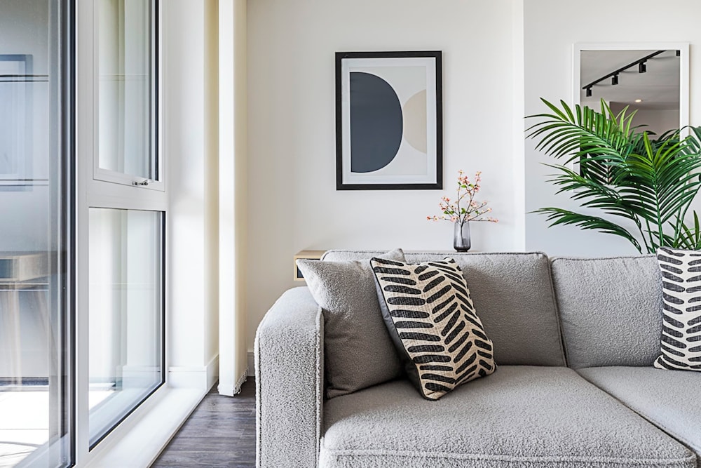Stylish and Bright West London Gem