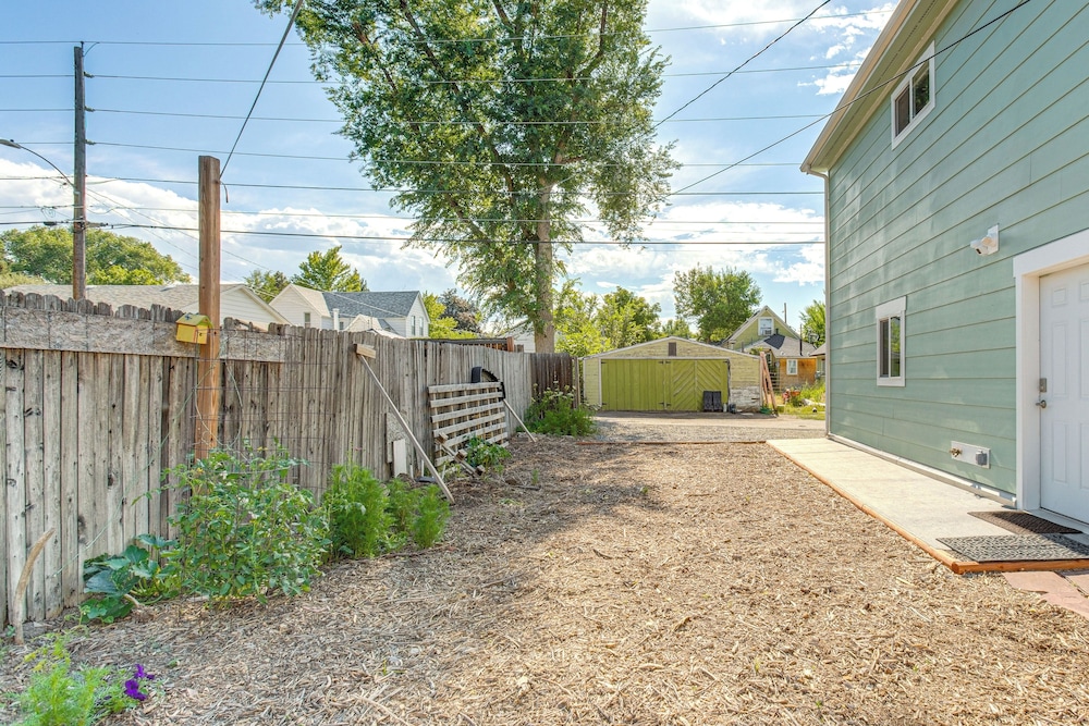 1 Mi to Tennyson St Shops & Eats: Laid-back Apt