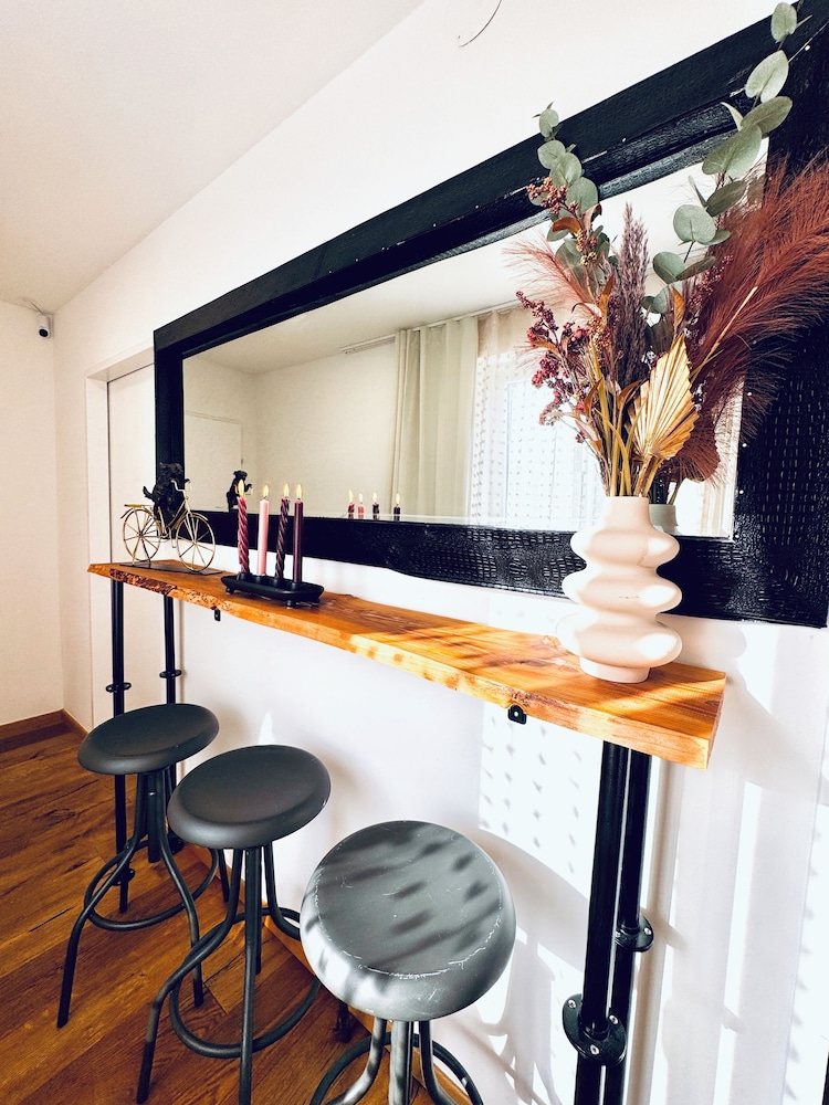 Comfortable Room Near Kaufpark Alterlaa