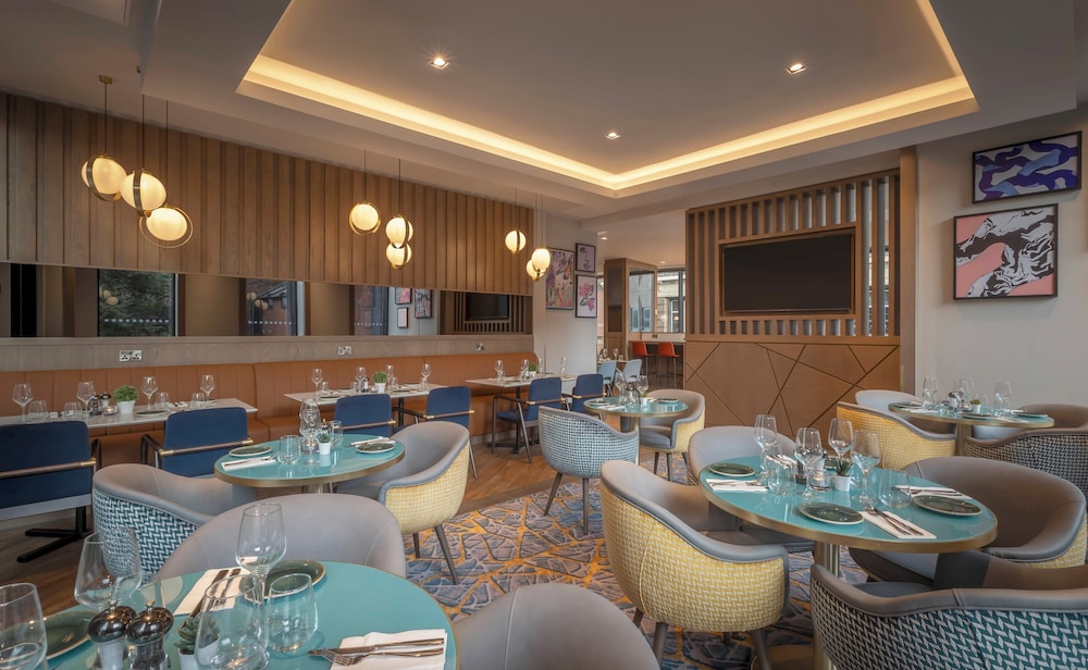 Salford Vacations - Maldron Hotel Manchester Cathedral Quarter - Property Image 8