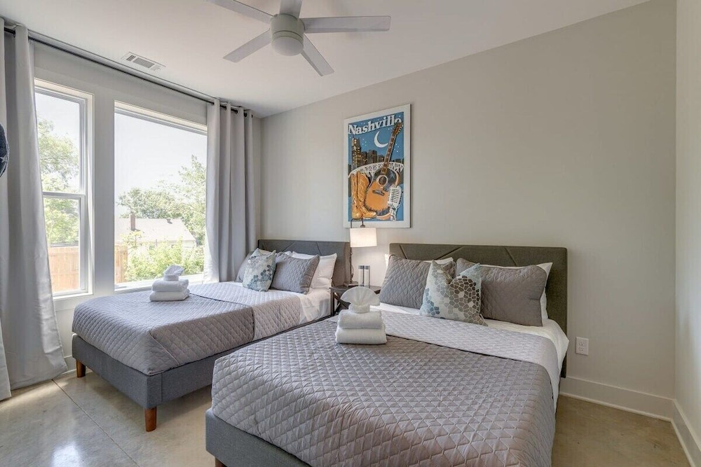 East Nash Oasis - 13 Beds - Going Fast