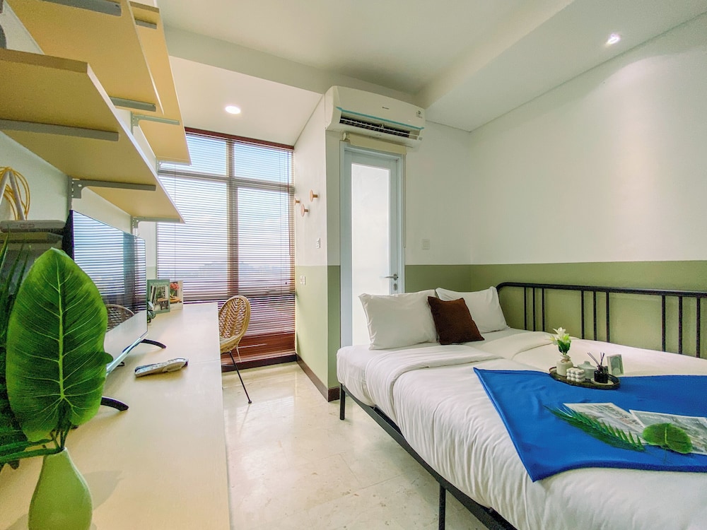 Best And Comfy Studio Apartment B Residence