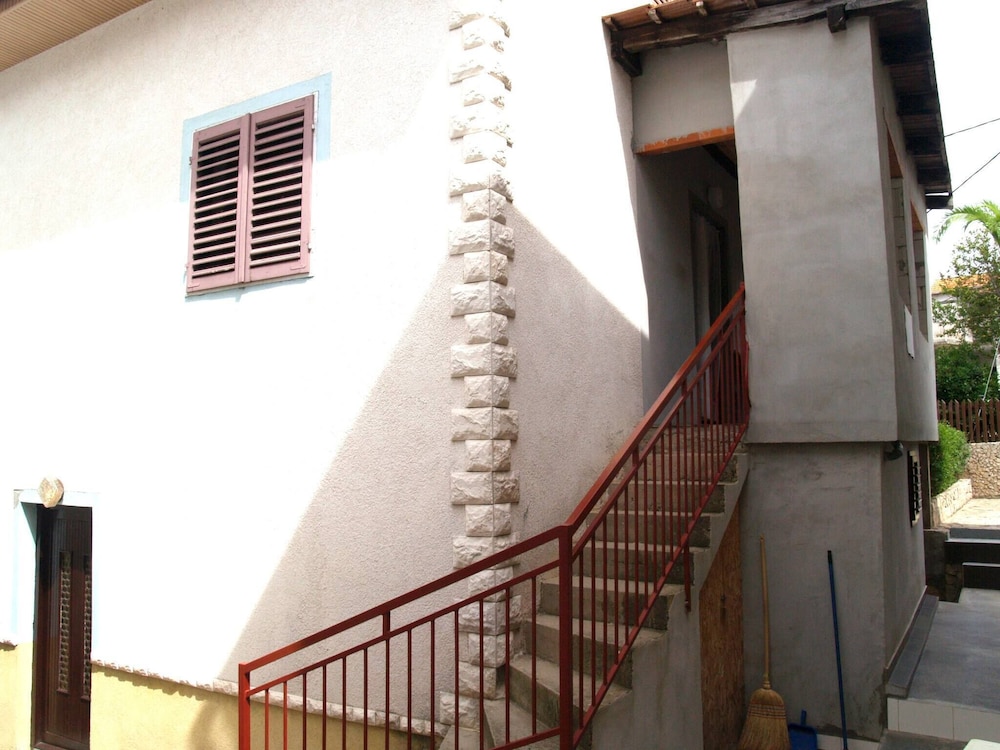 One Bedroom Apartment Alma, Sleeps 4