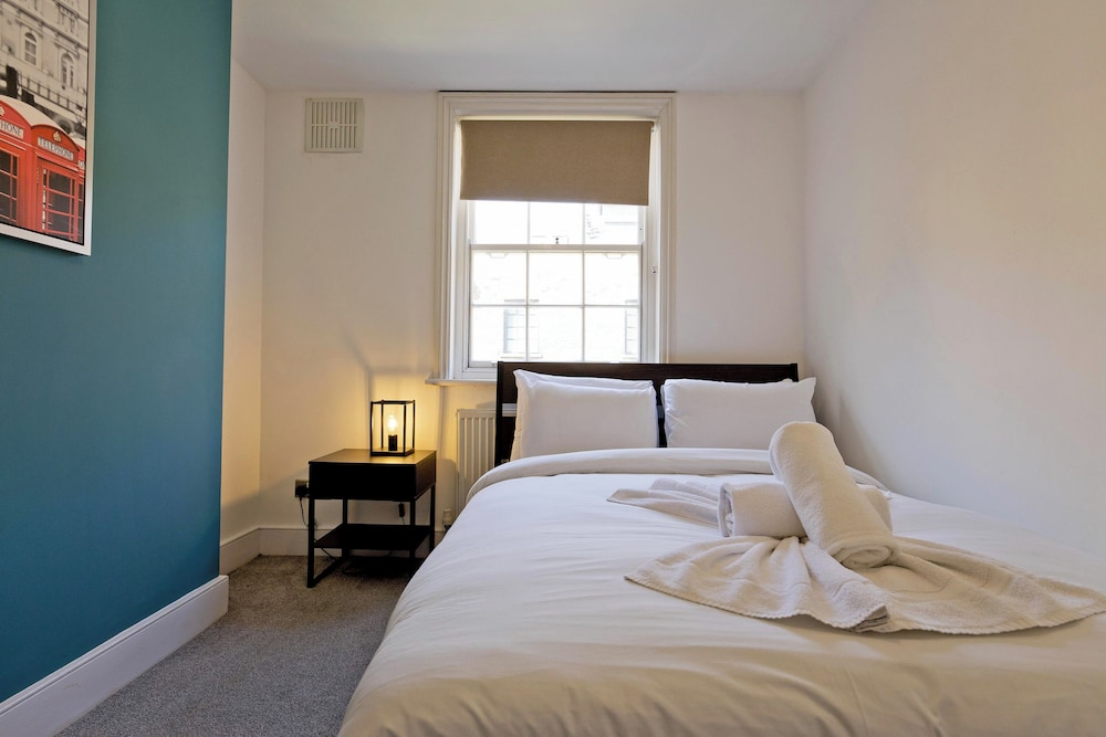 Imperial Balfe Street Apartment
