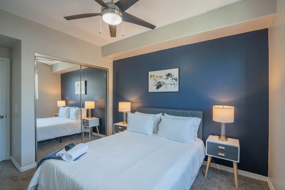 ROVE LIVING/KL - The Fredrick Tempe