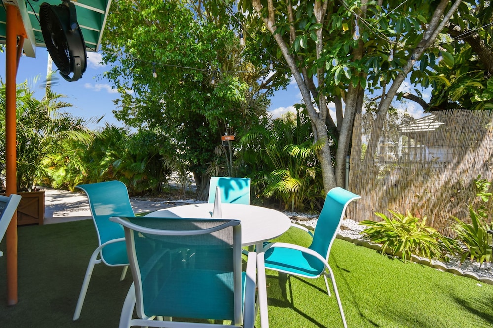 The Break Tropical Family Oasis Near Beach