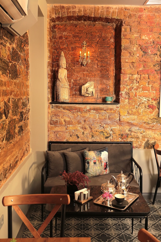 Ferman Pera - Image 10