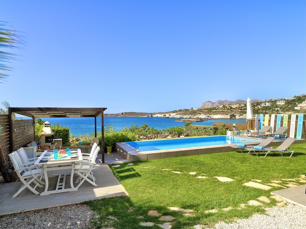 Villa Anemos by Estia
