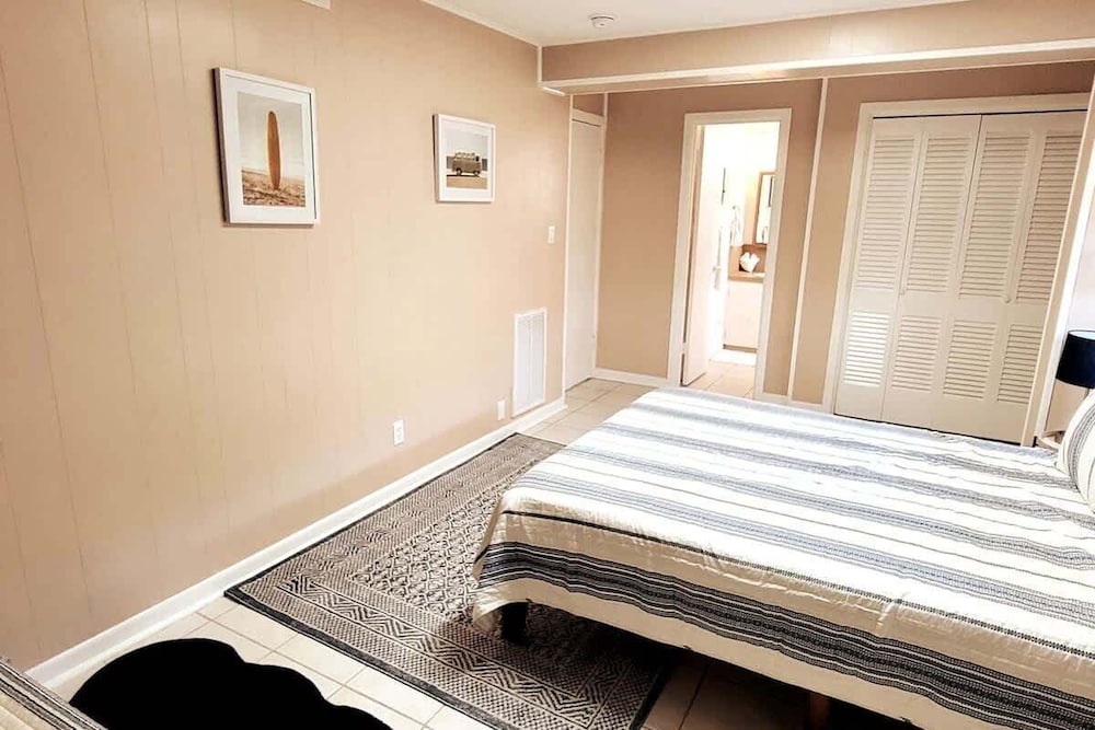 Madre Azul Bay House 3 Bedroom Home