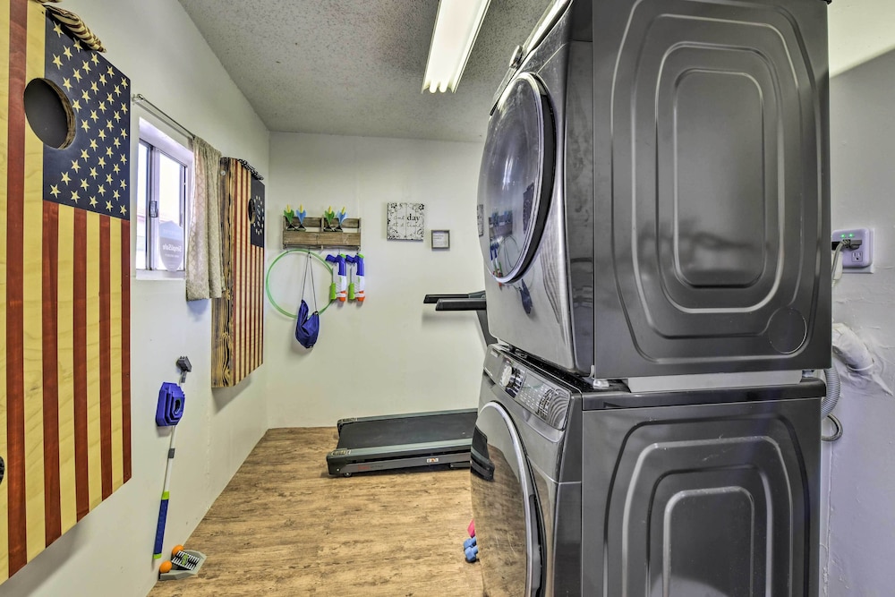 Family-friendly Chandler Home Near Downtown! view 3