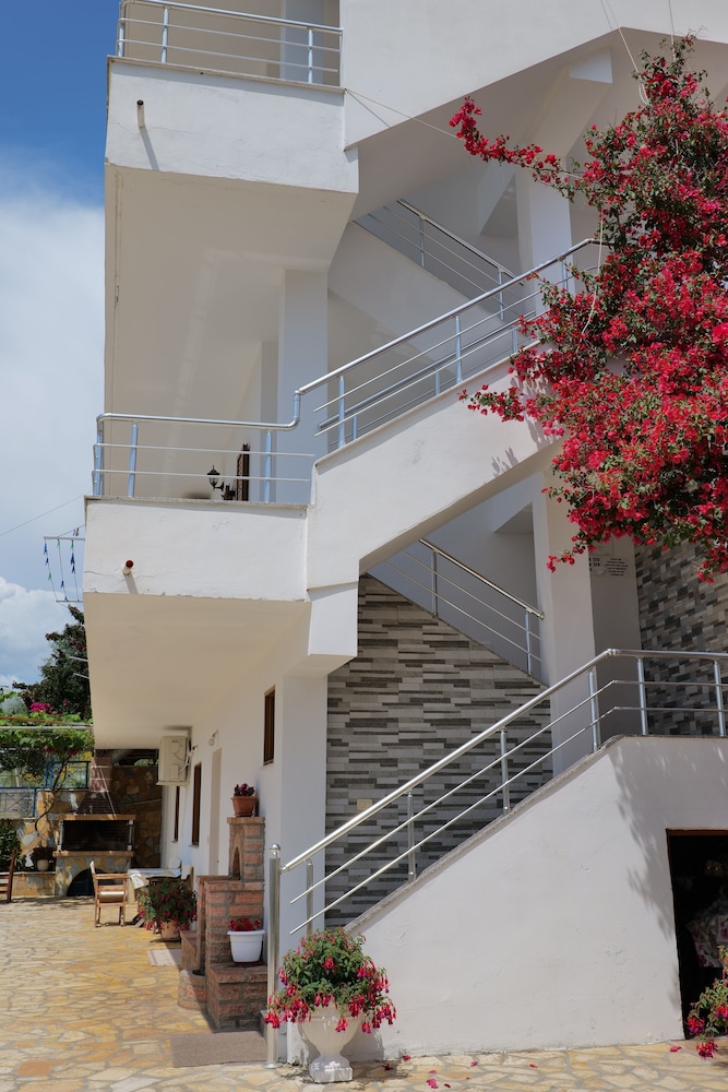 Vila Genci