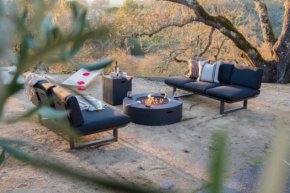 Gable by Avantstay Beautiful 3 5 Acre Oasis w Gorgeous Views Pool Hot Tub