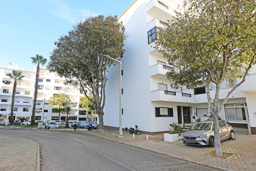 B61 - Carnation Sun Apartment in Lagos
